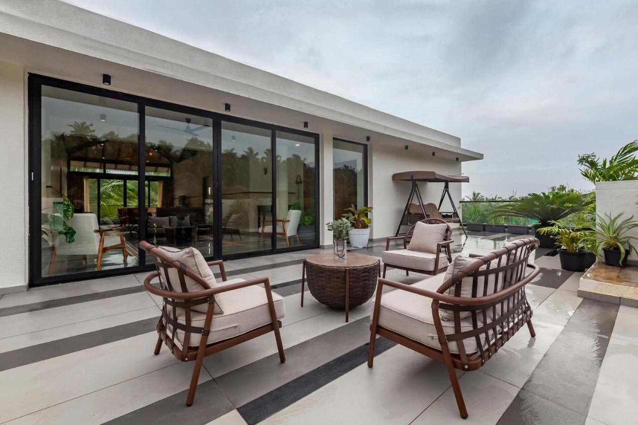 Villa Sereno By Stayvista - An Elegant And Entertaining Retreat Featuring A Swimming Pool, Outdoor Jacuzzi, Modern Interiors, And A Snooker Table 알리바그 외부 사진