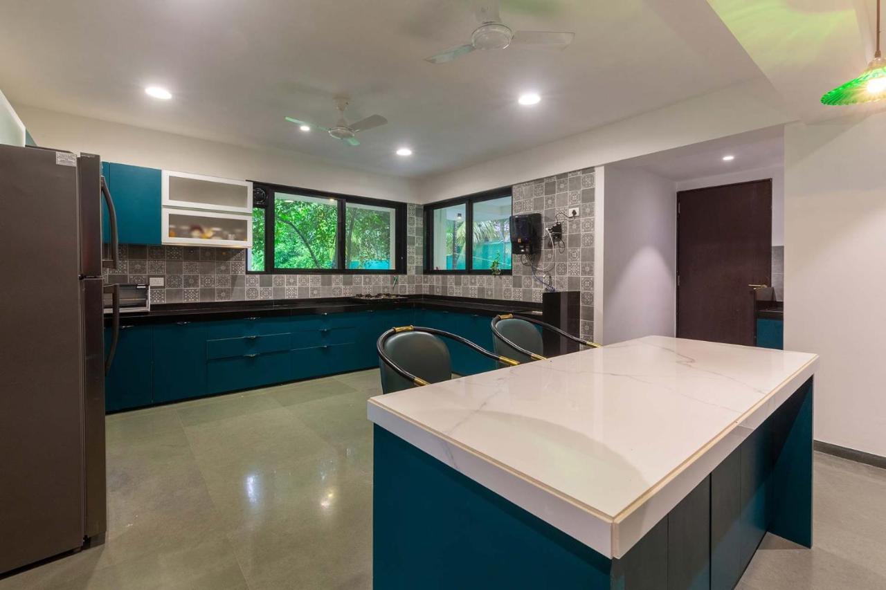 Villa Sereno By Stayvista - An Elegant And Entertaining Retreat Featuring A Swimming Pool, Outdoor Jacuzzi, Modern Interiors, And A Snooker Table 알리바그 외부 사진